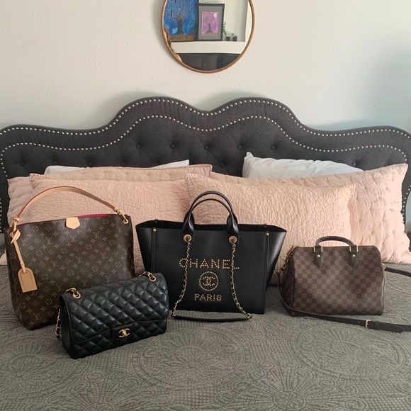 🔥SOLD🔥 CHANEL Deauville ✨Limited Edition✨ - Picture 2 of 16